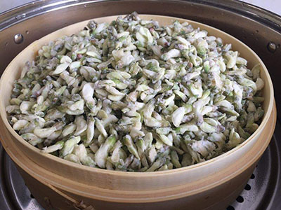 洋槐花麦饭